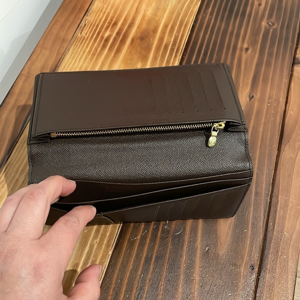 Louis Vuitton Damier Ebene Brazza Long Bifold Wallet - Picture 12 of 15
